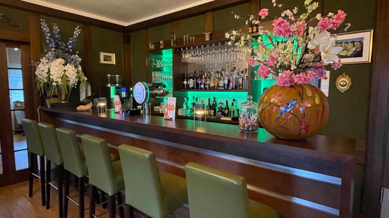 Boutique Hotel Restaurant Hollerather Hof Hellenthal Eksteriør bilde